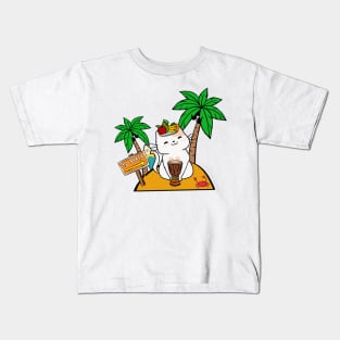 Funny Persian cat is on a deserted island Kids T-Shirt